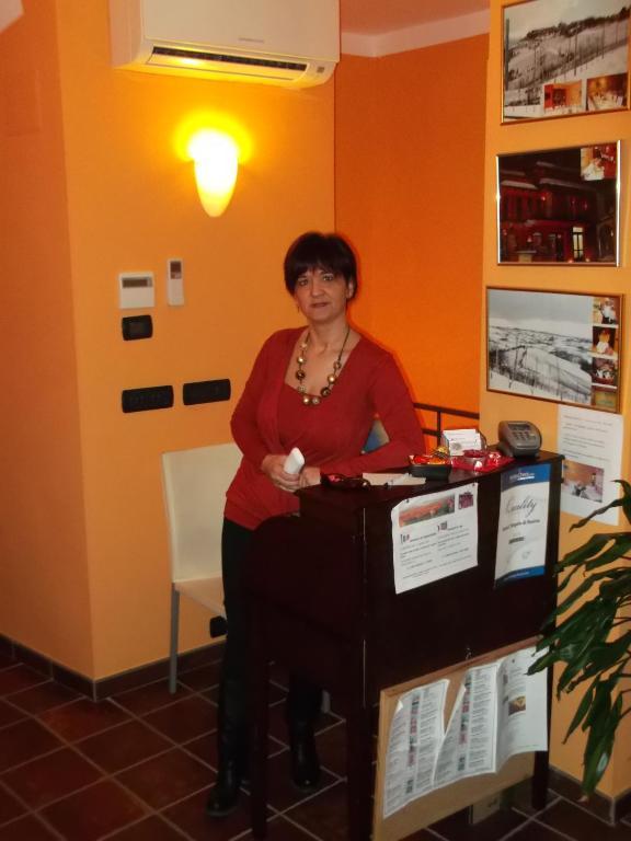 L'Angolo Di Rosina Novello Bagian luar foto