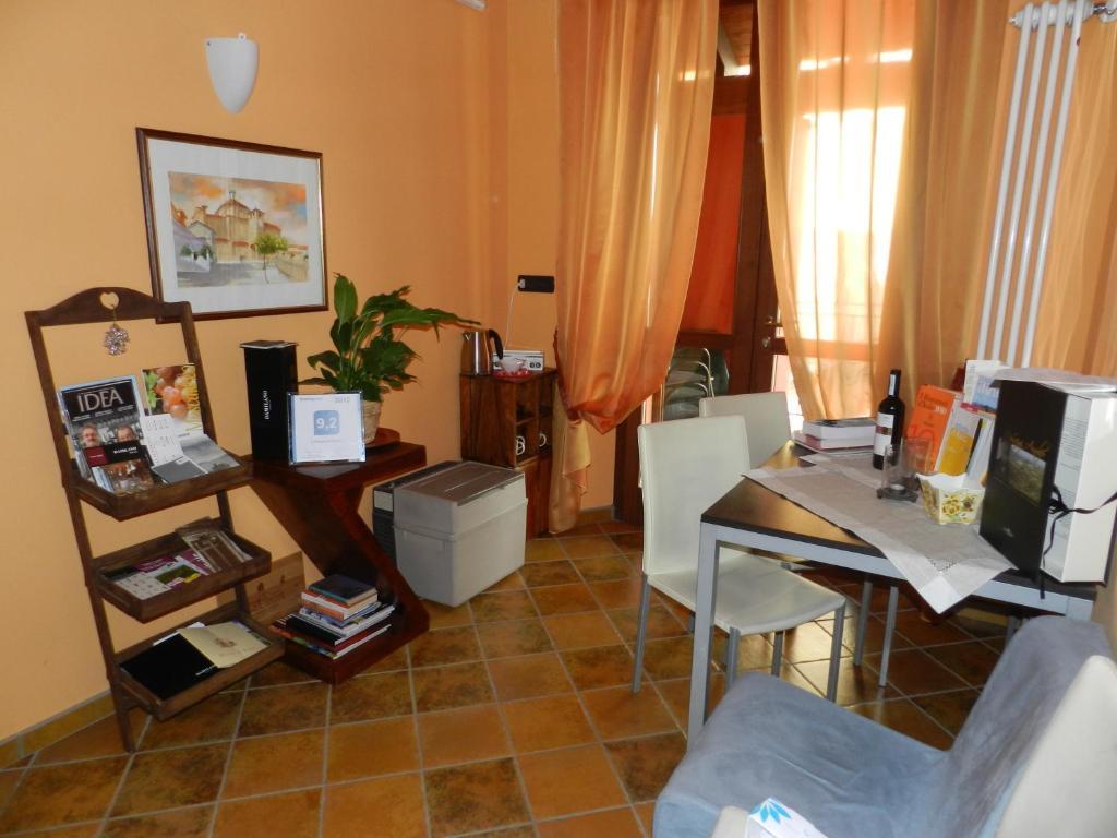 L'Angolo Di Rosina Novello Bagian luar foto